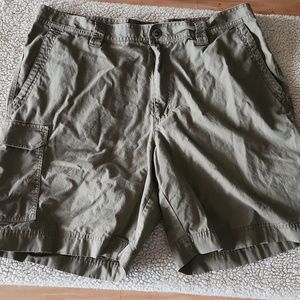 Men's cargo shorts. Size 38
